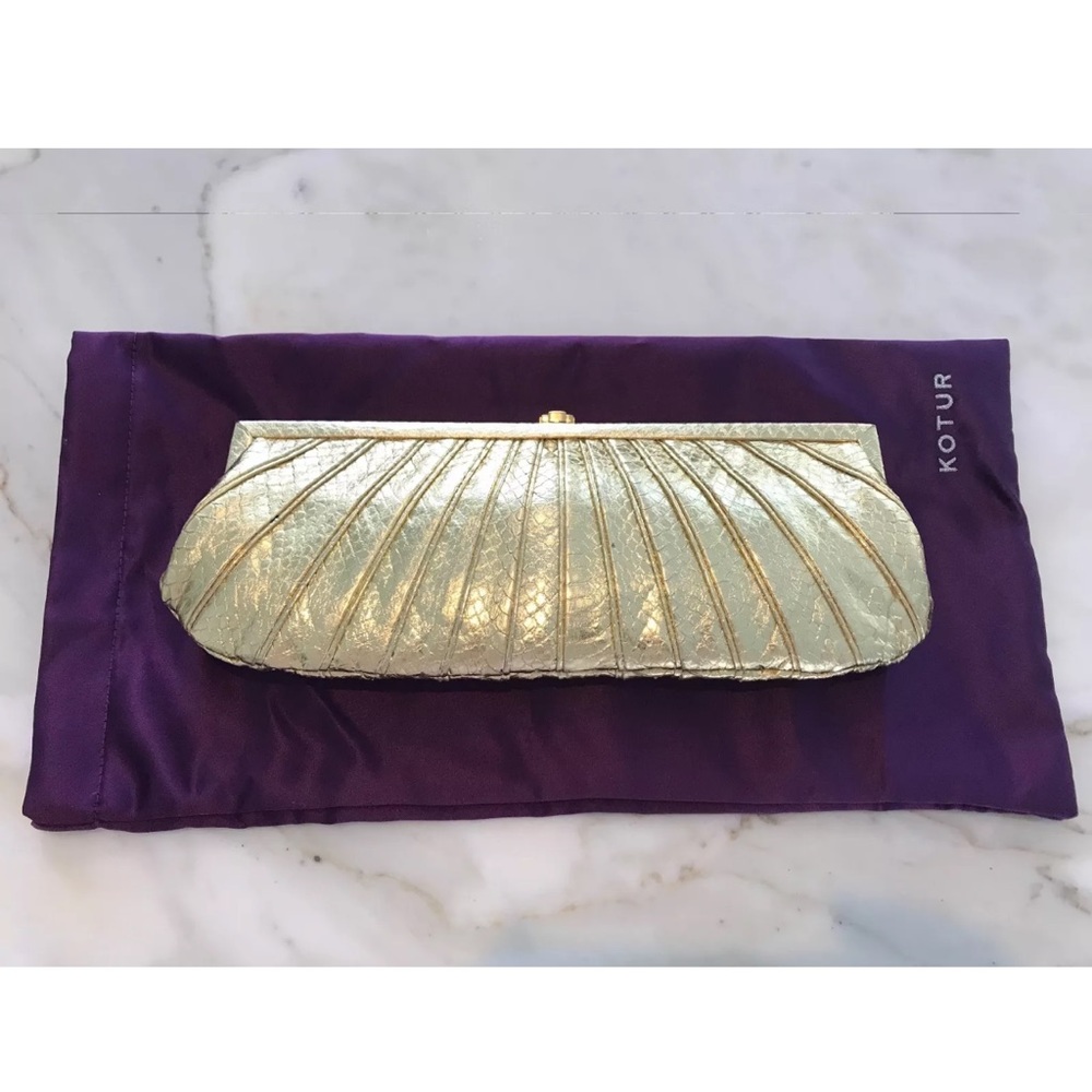 KOTUR GOLD FAN PATTERNED CLUTCH